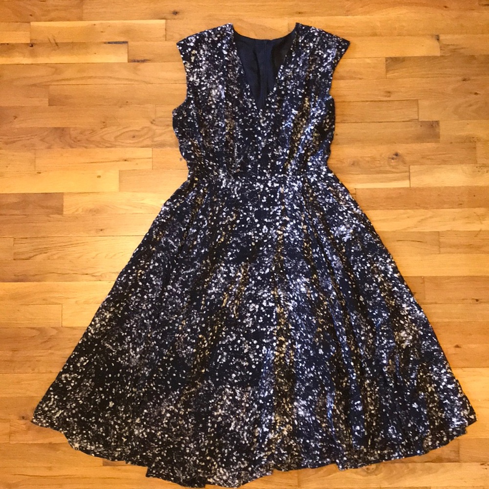 No. 6 Store black and white flower dress
